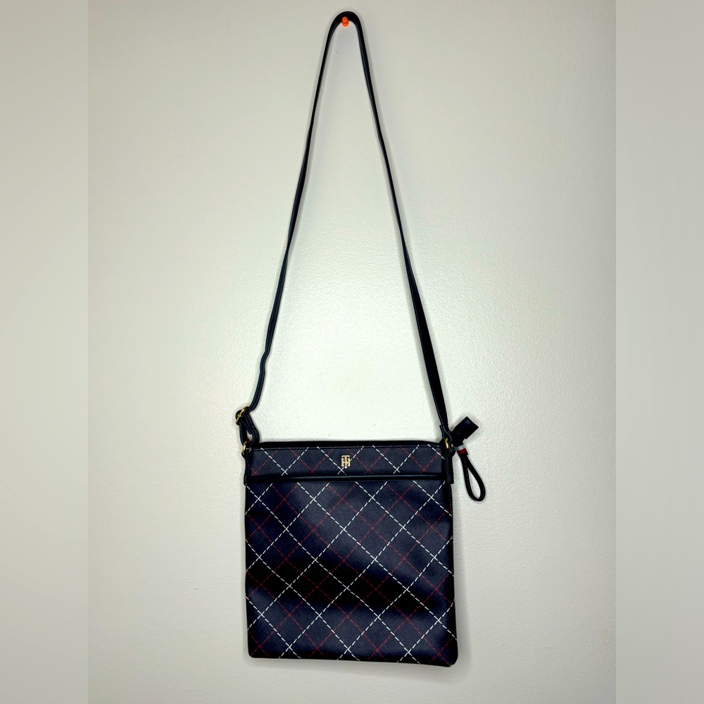 Tommy Hilfiger Cynthia II North/South Crossbody